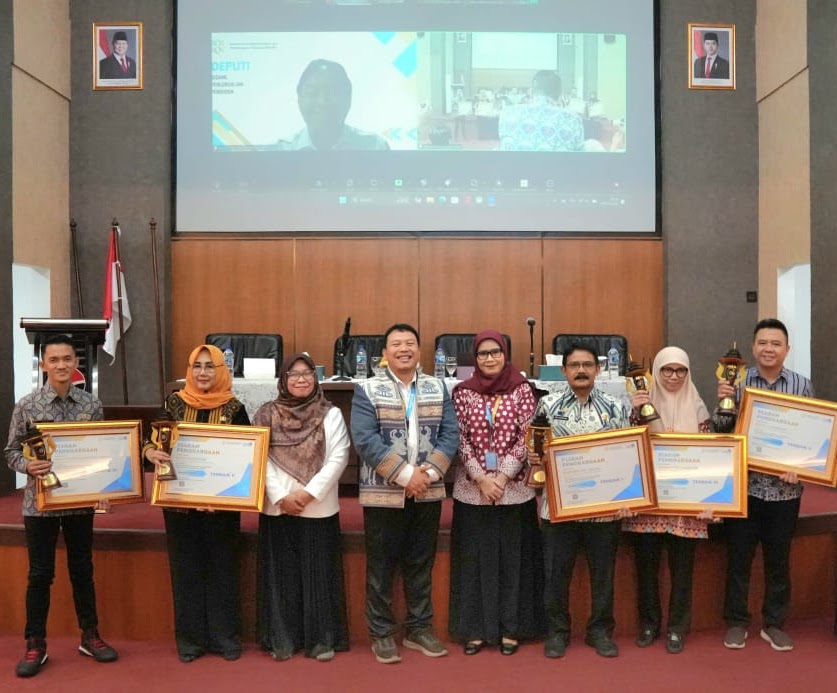 Bandung Barat Raih Juara 3 Kategori Digital dalam Apresiasi Rumah Data Kependudukan Tingkat Provinsi Jawa Barat 2025